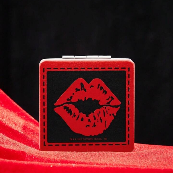 BETTY BOOP Red Compact Mirror - Picture 4 of 5